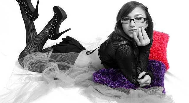 spot color model Ariel